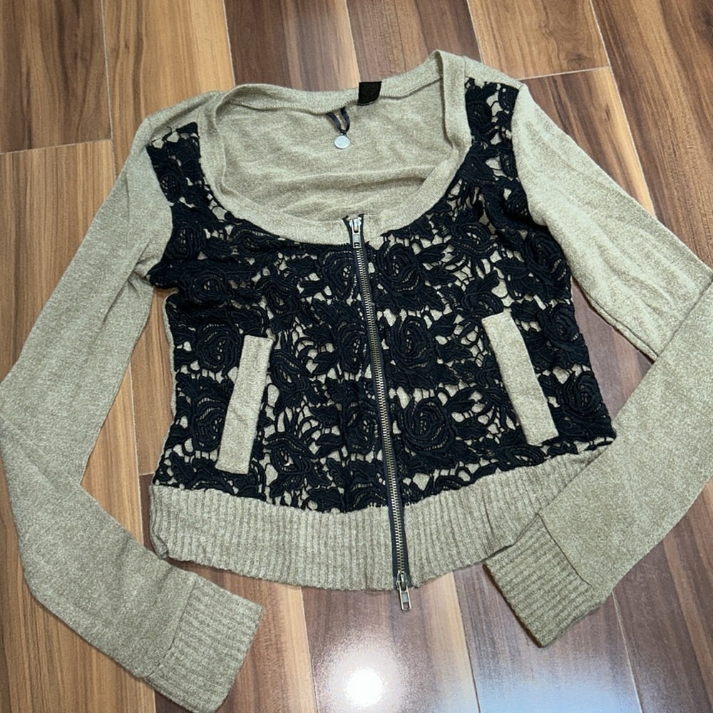 Large BKE boutique sexy lace stretchy knit sweater top